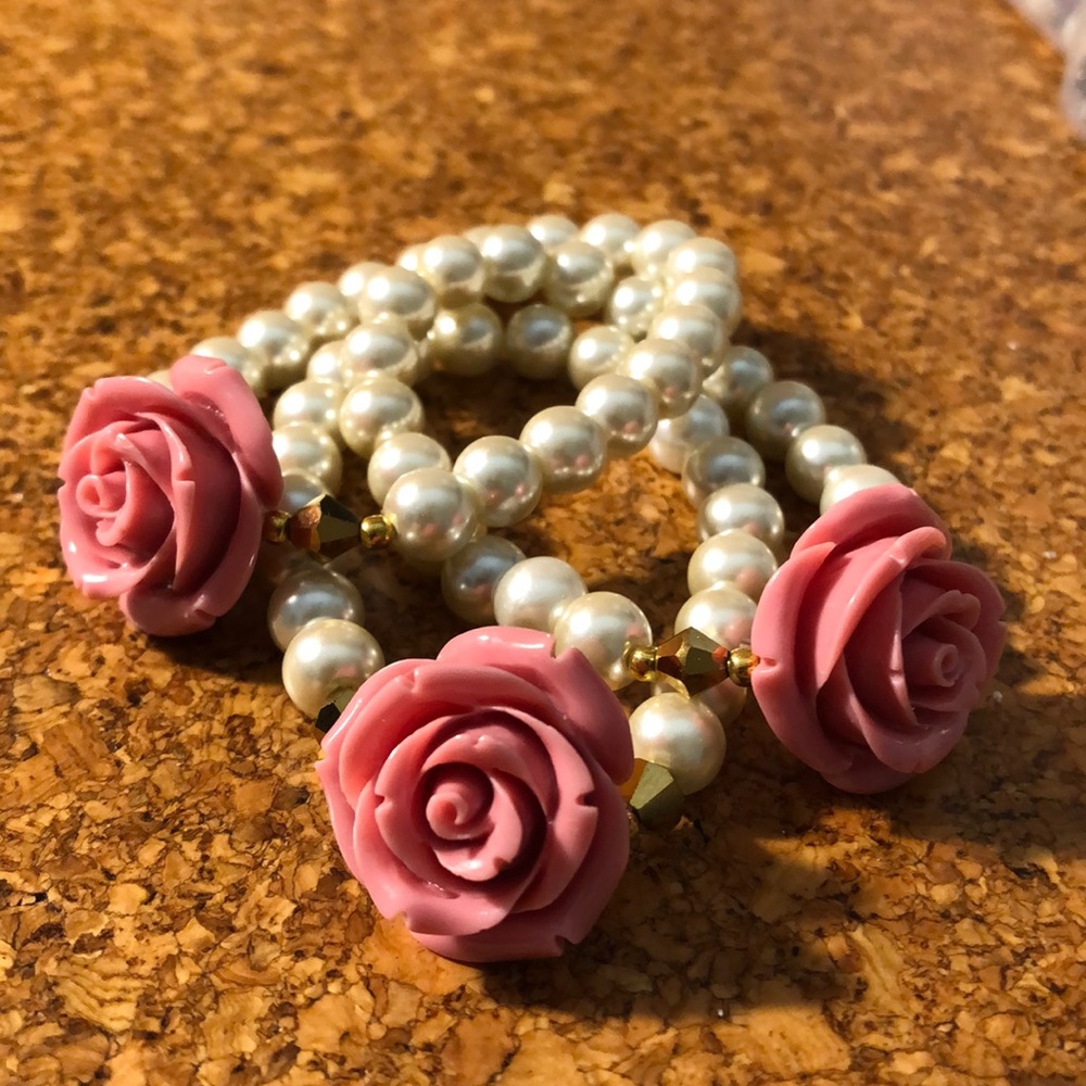 Bracelets - Picture 5 of 8